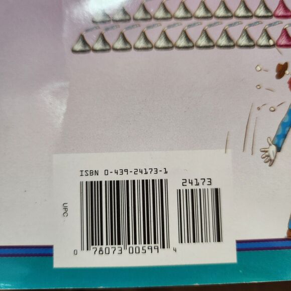Scholastic The Hersheys Kisses addition and subtraction book lot - Picture 6 of 6